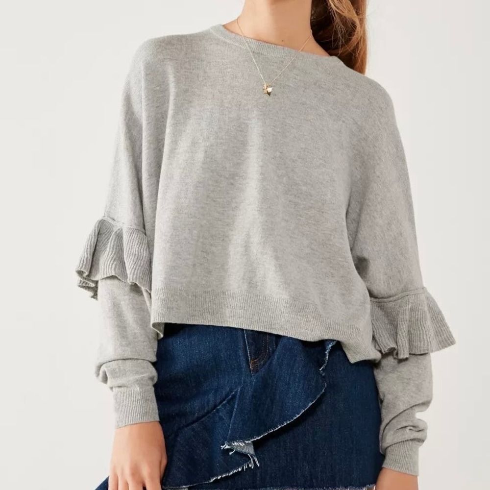 Urban Outfitters Kimchi Blue Ruffle Dolman Sleeve Cropped Sweater XS